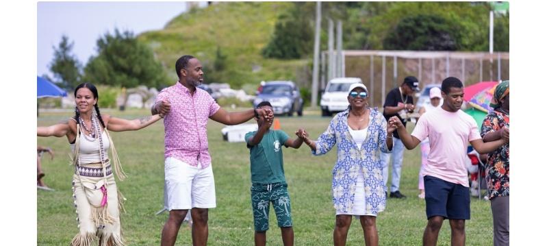 Premier Attends Pow Wow